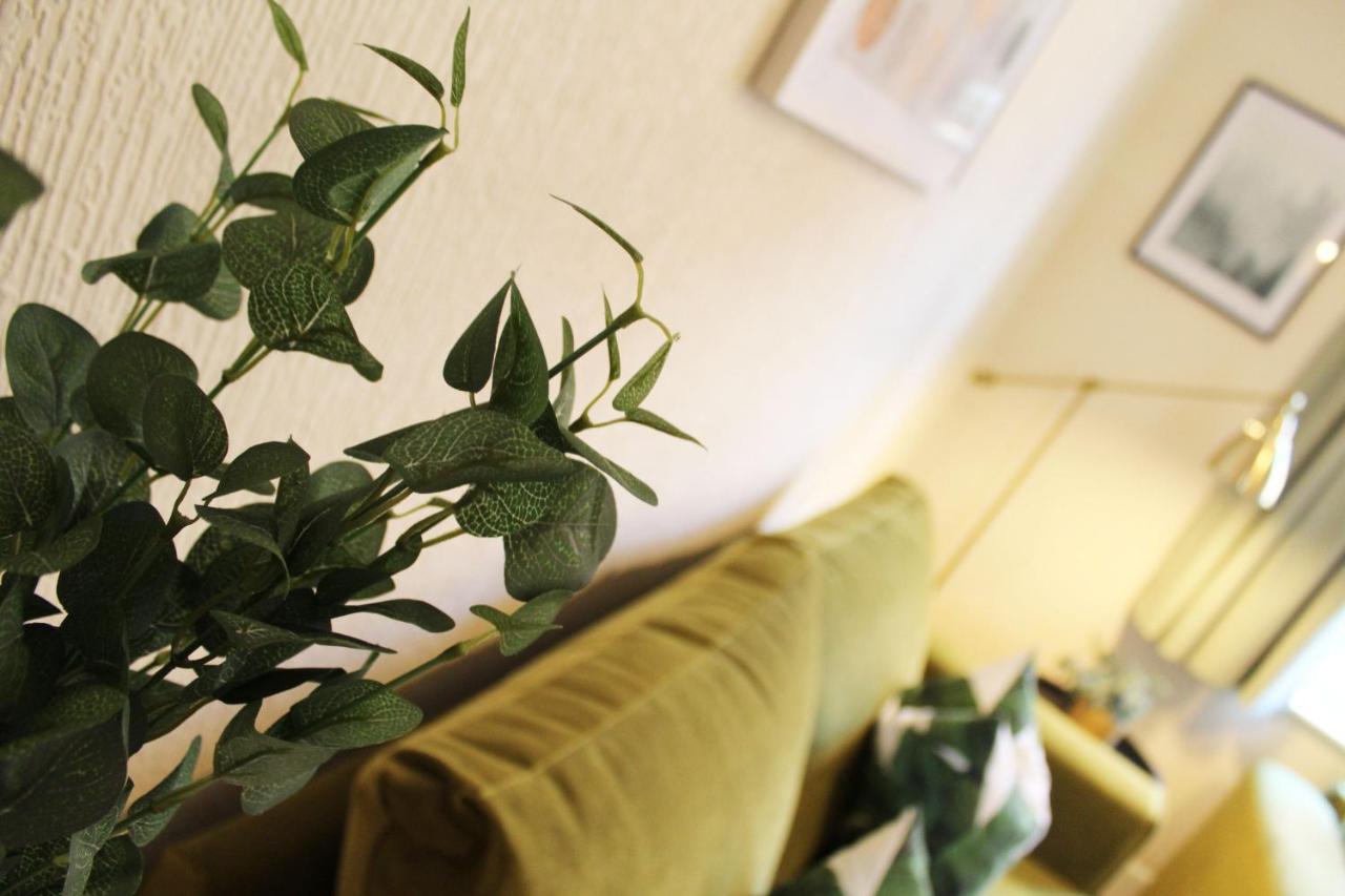 2 Bed, Up To 6 Guests Near Chester City Centre Εξωτερικό φωτογραφία
