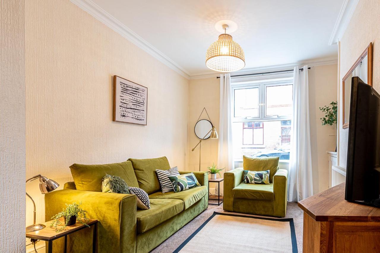 2 Bed, Up To 6 Guests Near Chester City Centre Εξωτερικό φωτογραφία