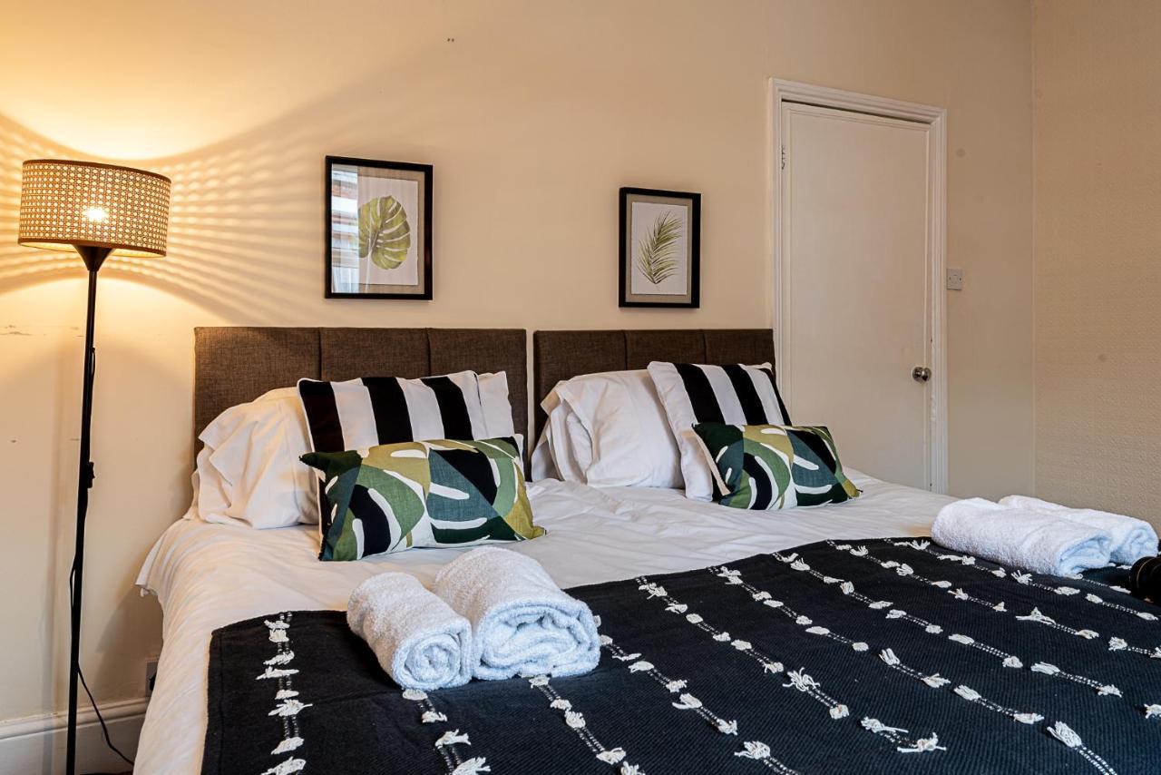 2 Bed, Up To 6 Guests Near Chester City Centre Εξωτερικό φωτογραφία