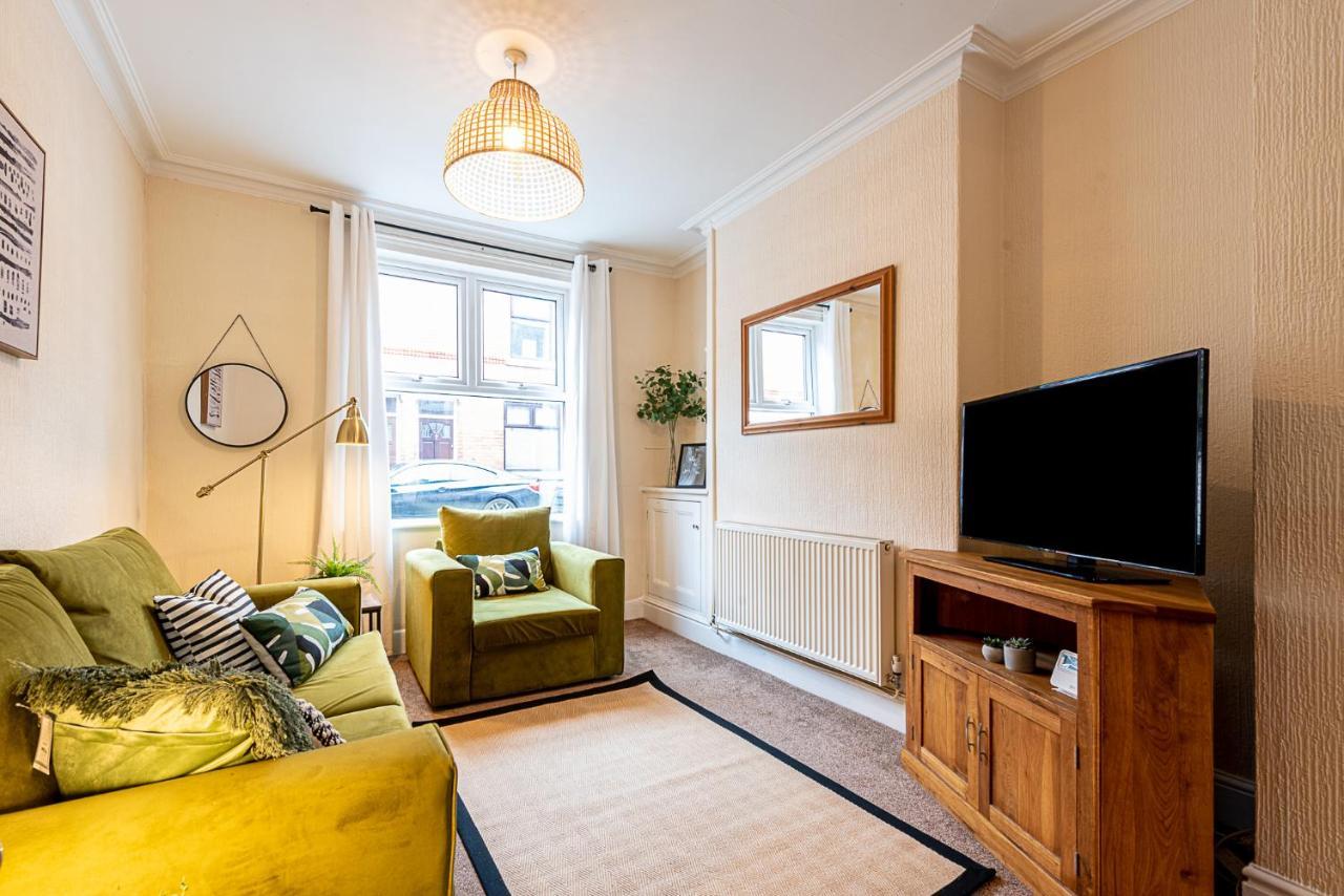 2 Bed, Up To 6 Guests Near Chester City Centre Εξωτερικό φωτογραφία