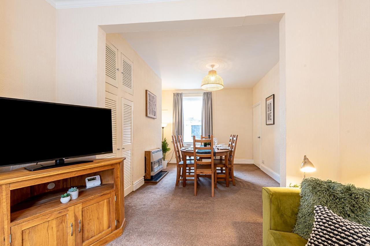 2 Bed, Up To 6 Guests Near Chester City Centre Εξωτερικό φωτογραφία